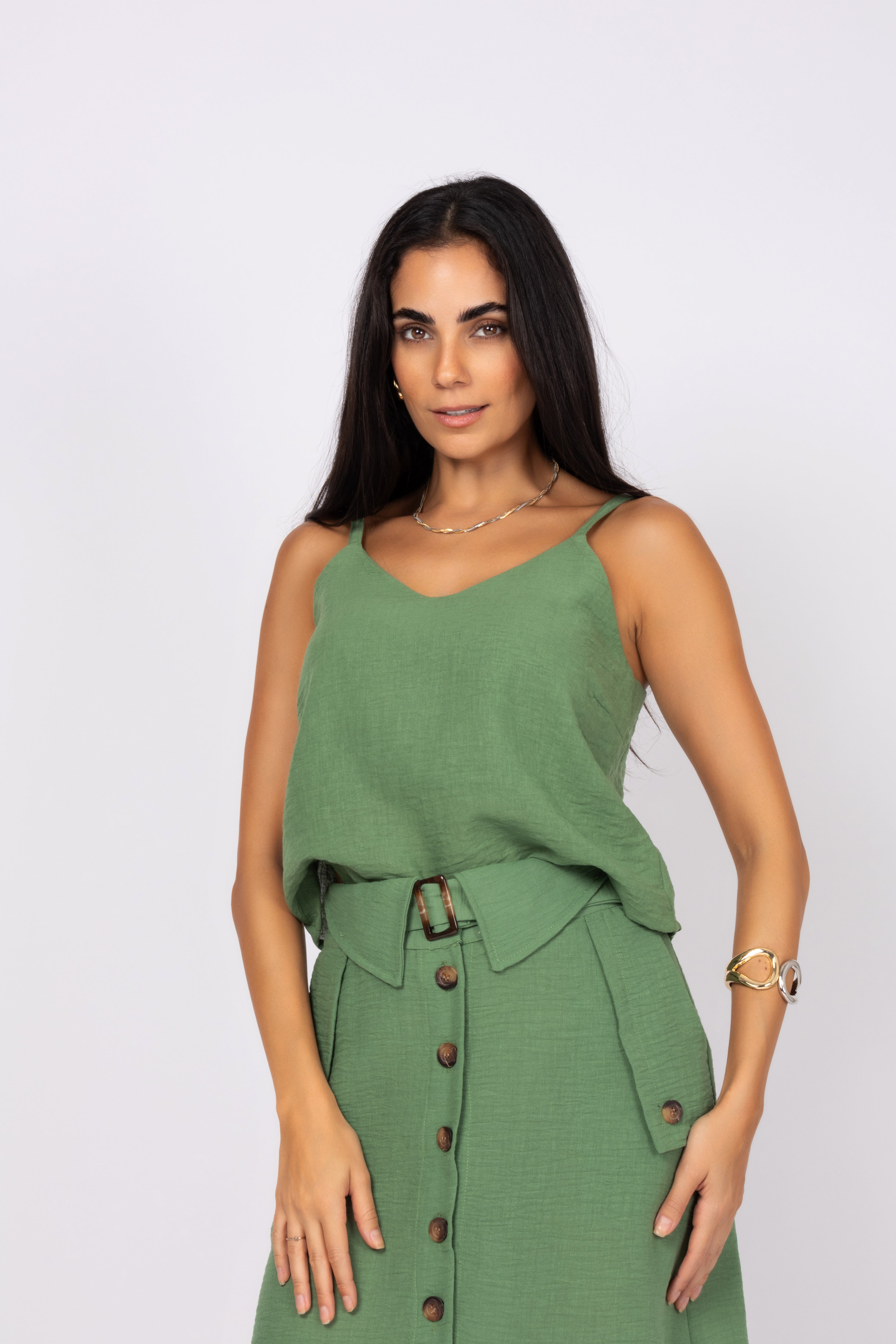 Conjunto de blusa com saia midi