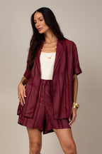 Conjunto listrado com blazer e short