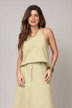 Conjunto top regata e saia assimétrica