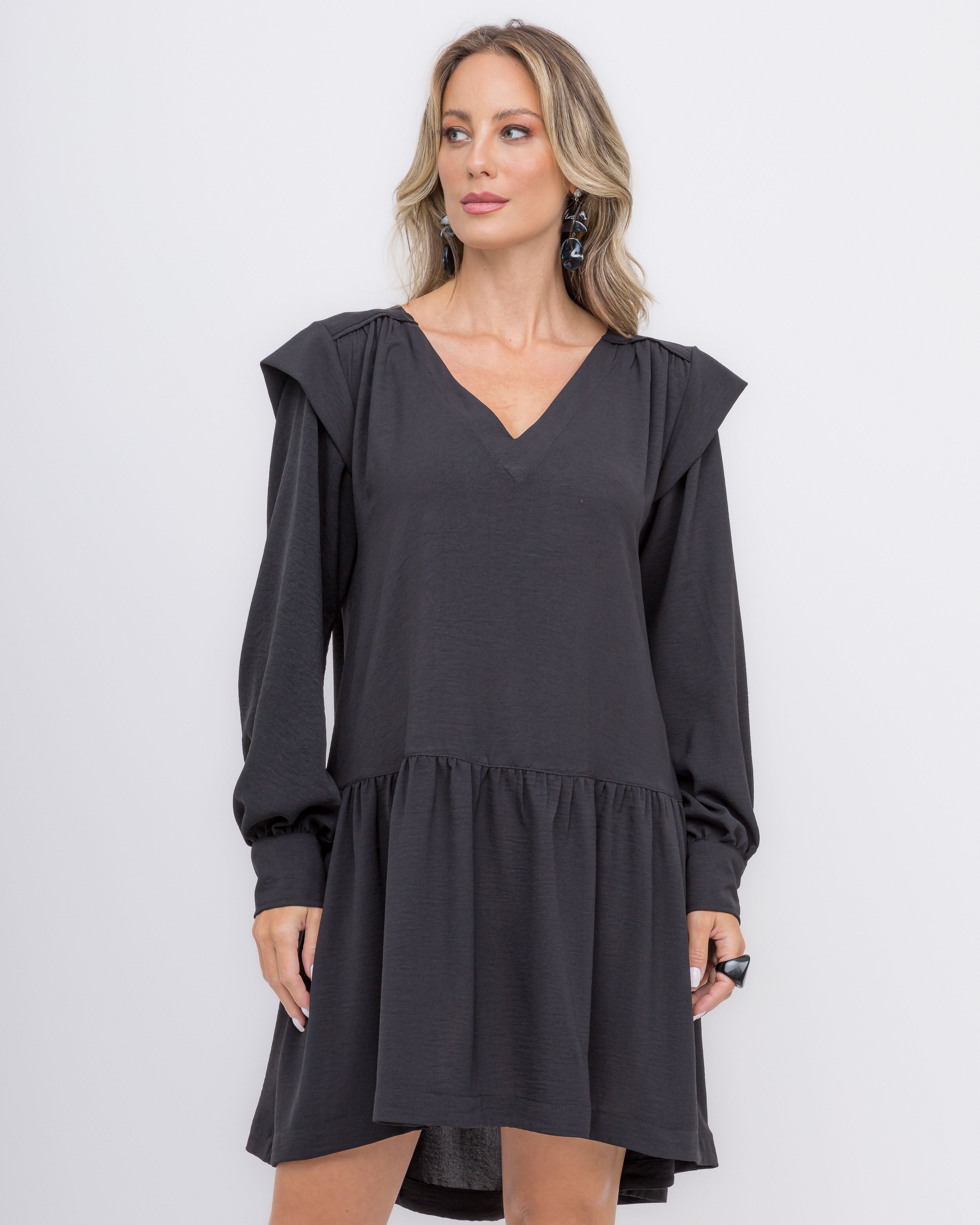 Vestido curto manga longa