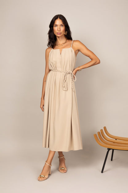 Vestido midi de alças trançada