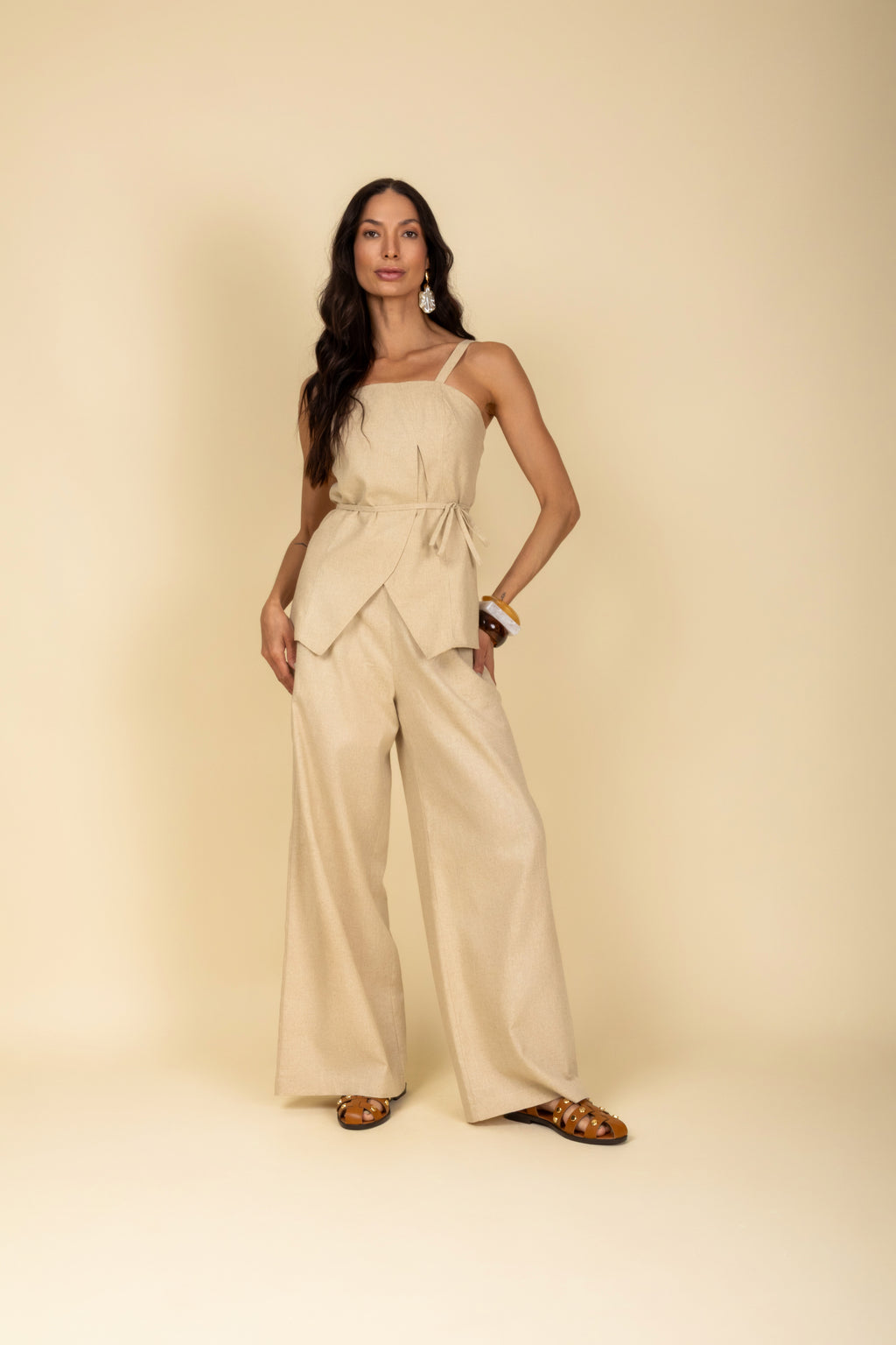 Conjunto blusa e calça em linho