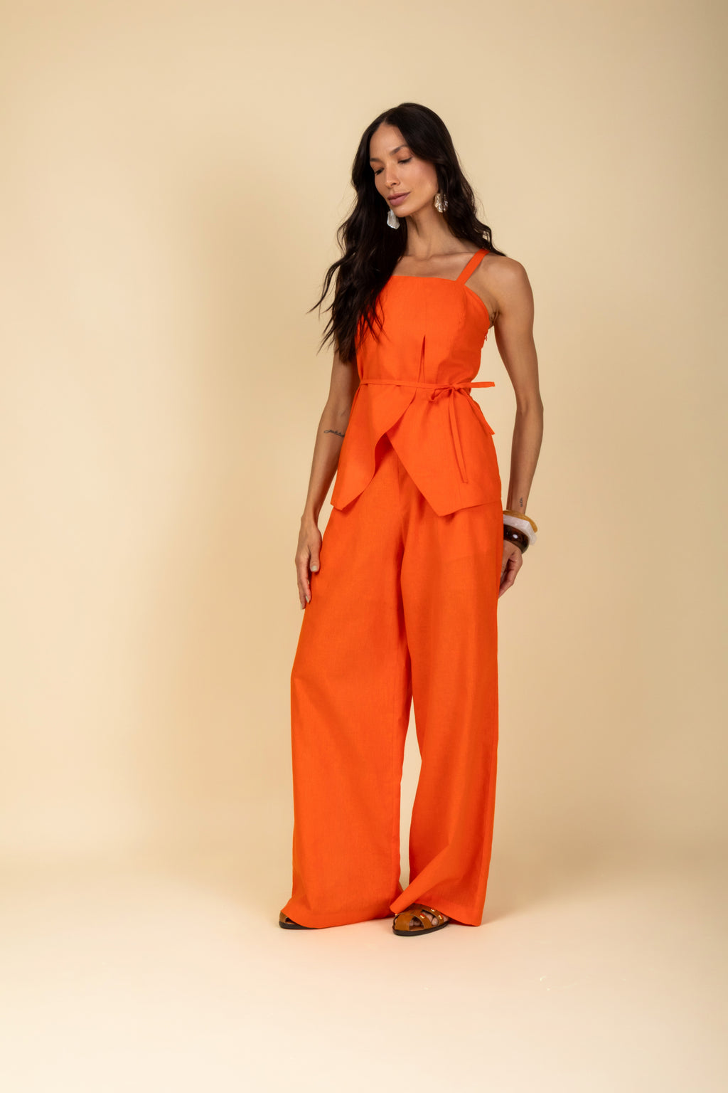 Conjunto blusa e calça em linho