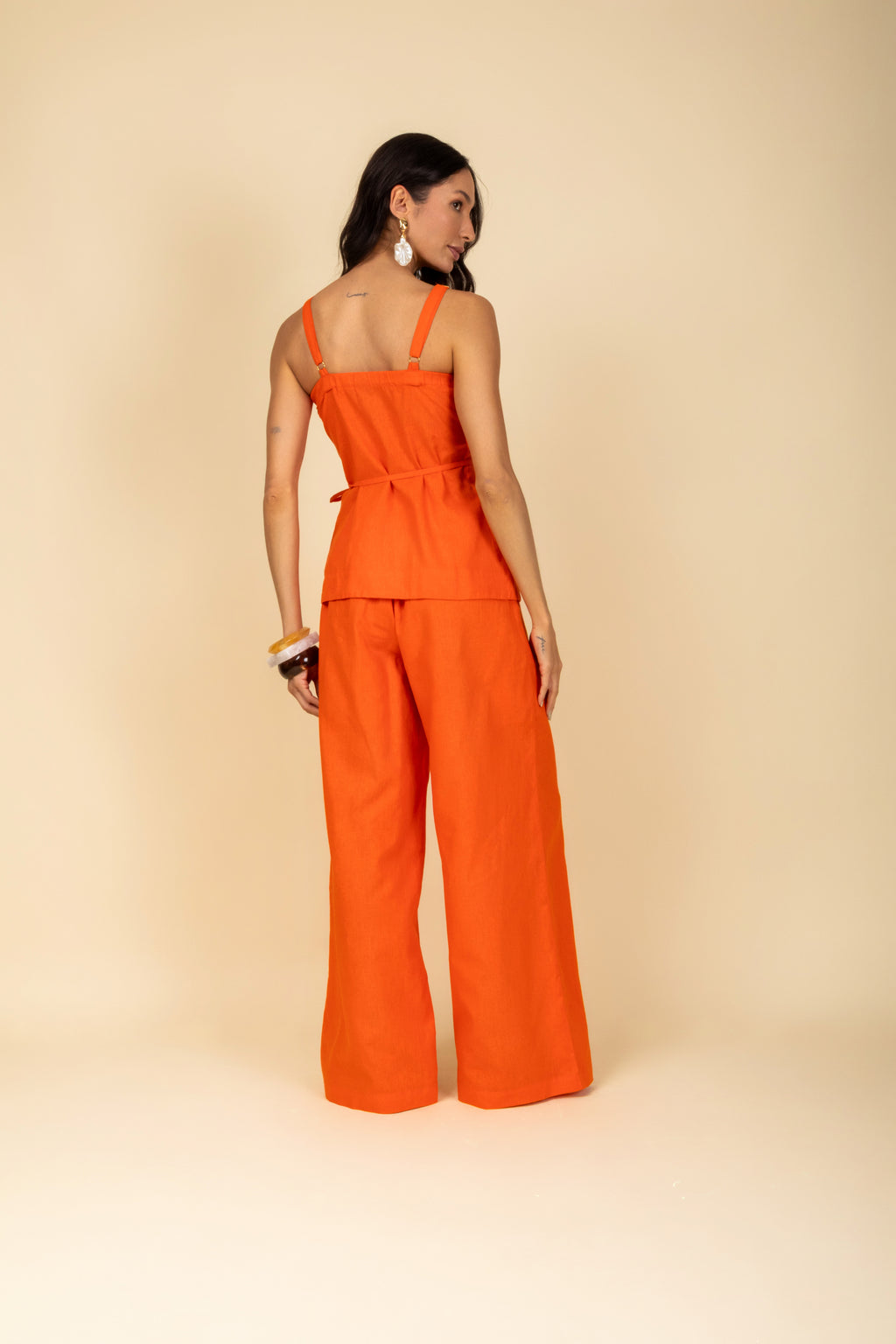 Conjunto blusa e calça em linho