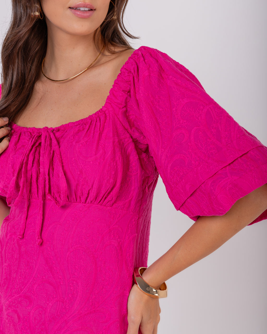 Vestido de laise com manga balonê