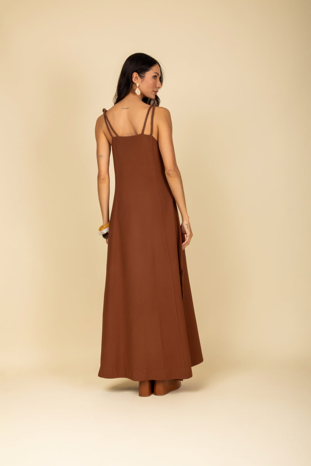 Vestido longo em viscose com alças