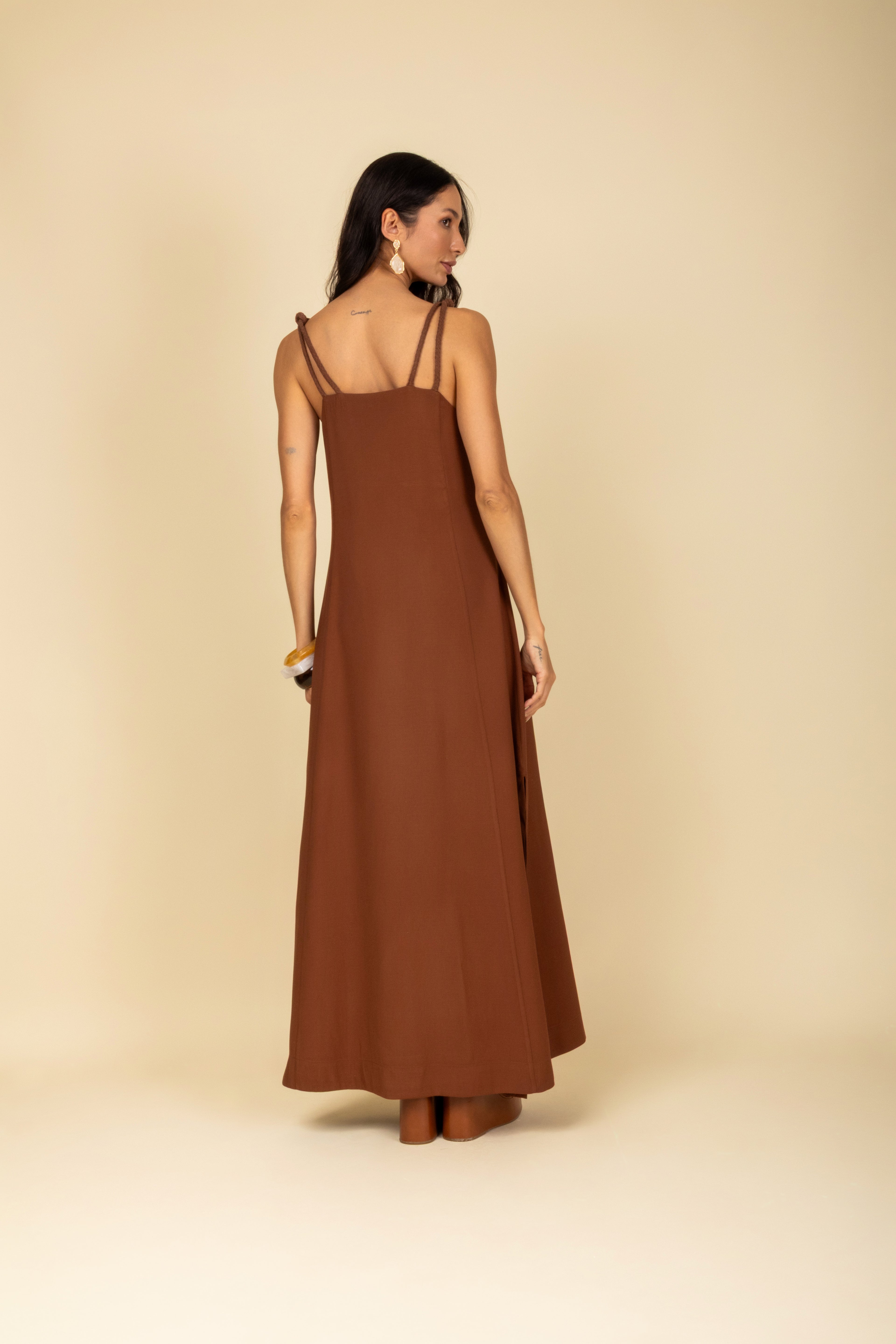 Vestido longo em viscose com alças