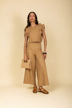 Conjunto de cropped com calça pantacourt