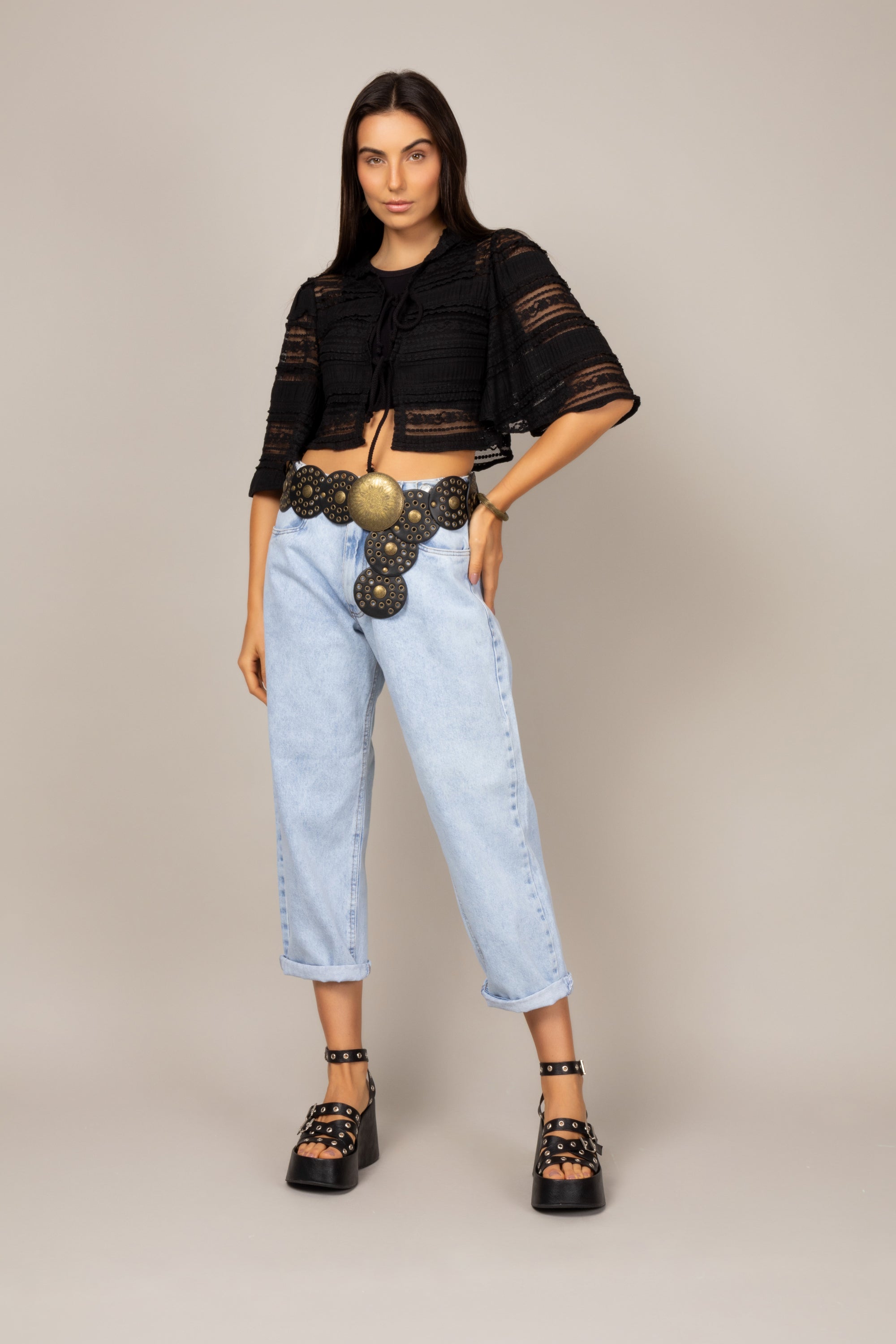 Blusa cropped de renda