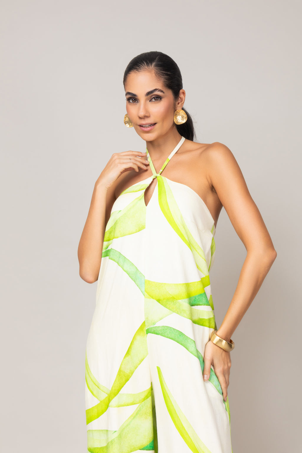 Macacão halter traços orgânicos