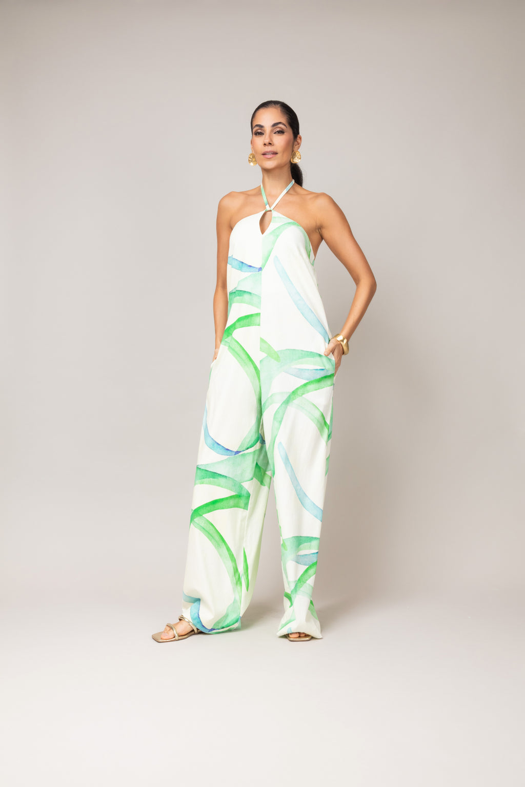 Macacão halter traços orgânicos