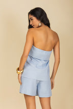 Conjunto blusa strapless e short