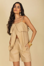 Conjunto blusa strapless e short