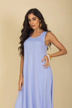 Vestido com recorte midi