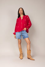 Bata com detalhes florais