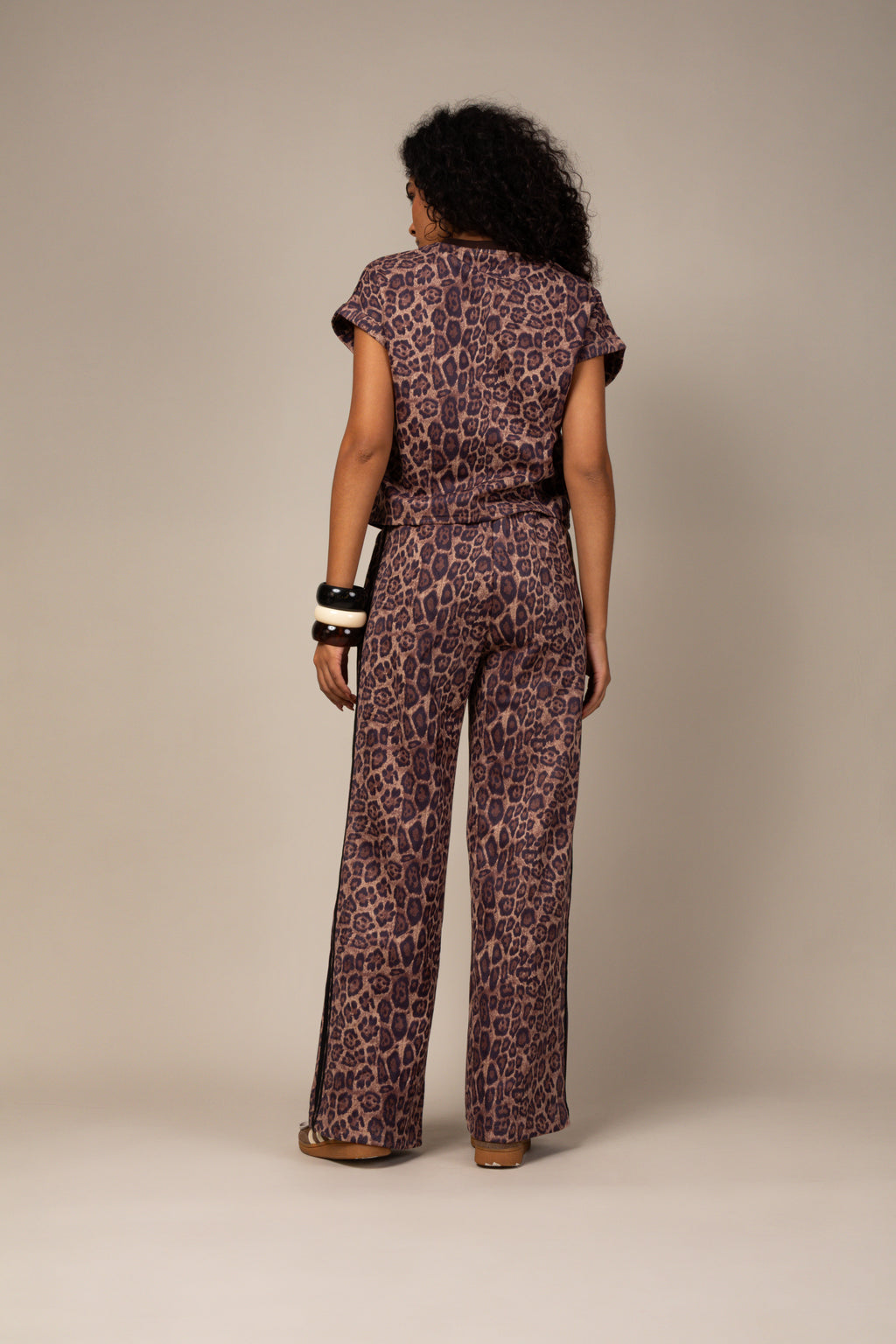 Conjunto animal print neoprene