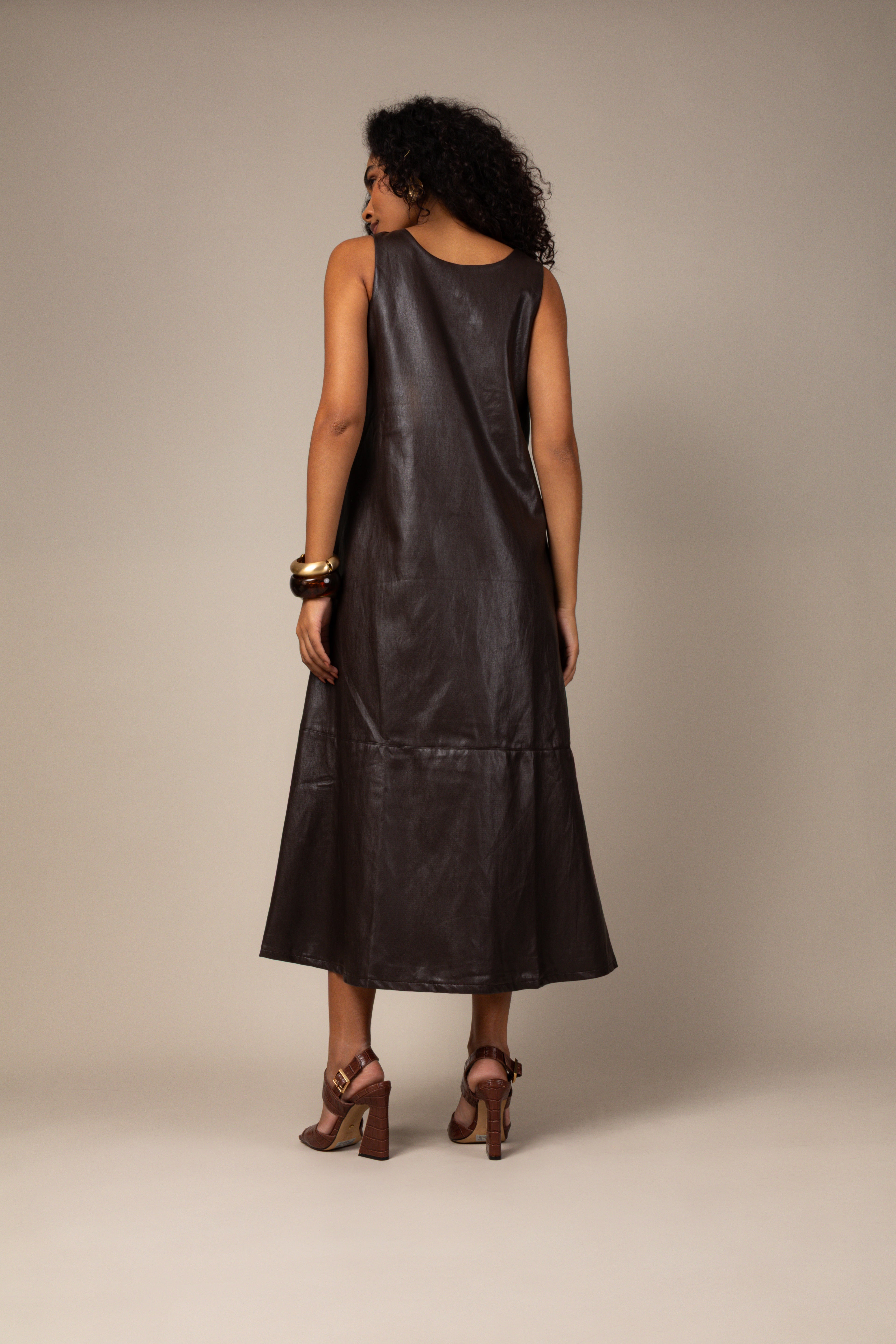 Vestido midi couro