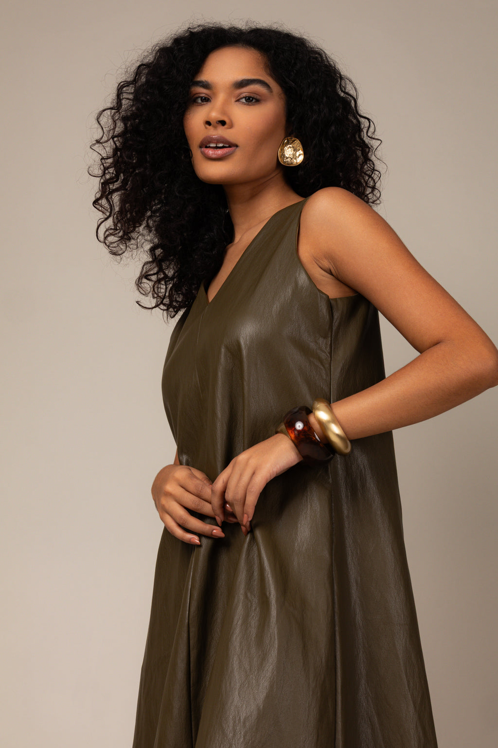 Vestido midi couro