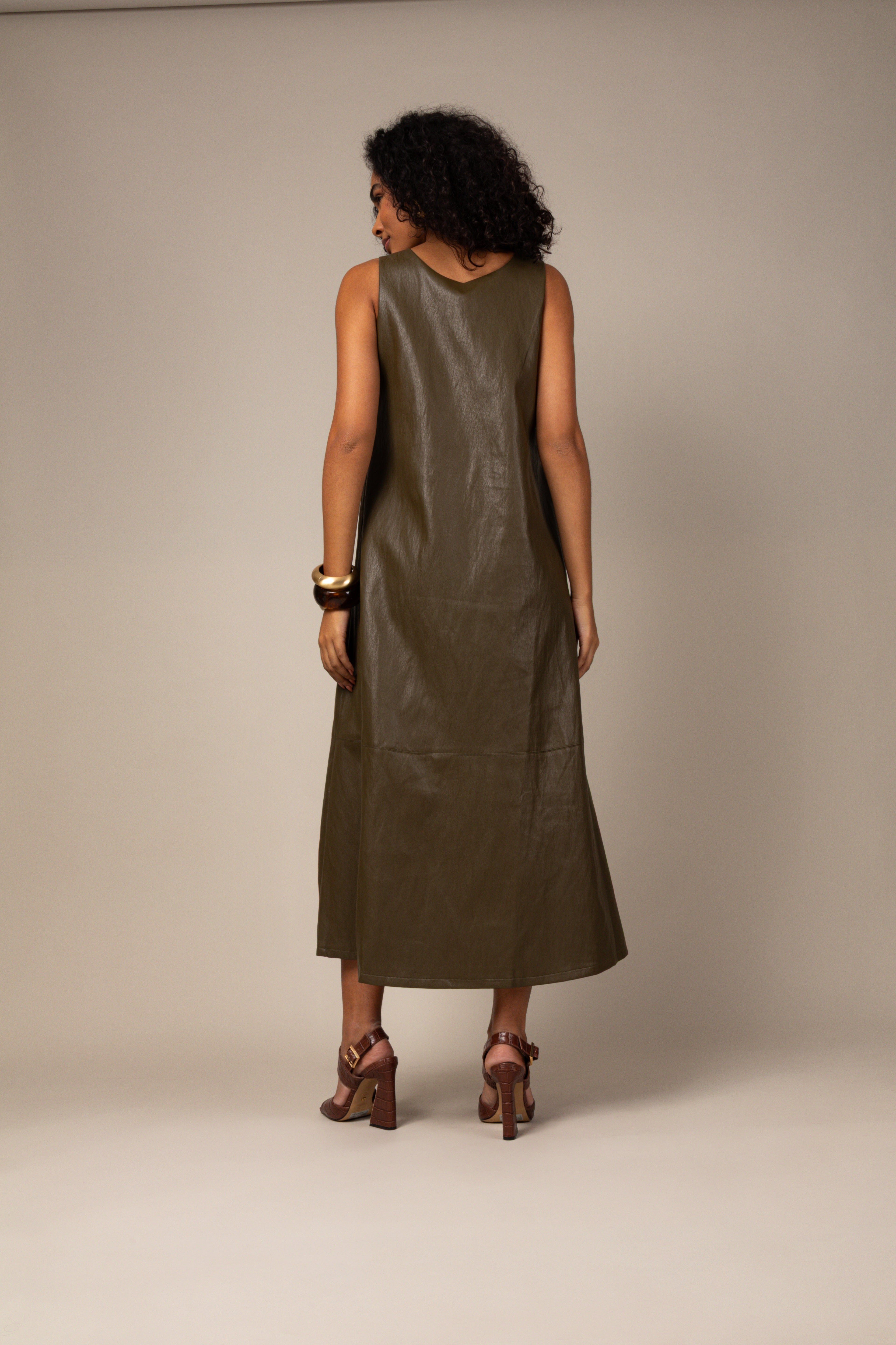 Vestido midi couro