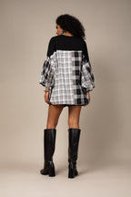 Blusa oversized com manga xadrez