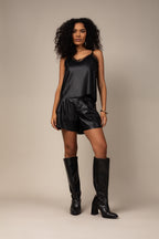 Shorts de couro curto