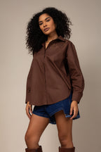 Camisa com detalhes bordados