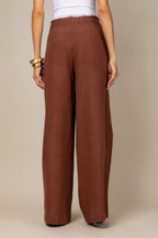 Calça alfaiataria com cinto