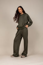 Conjunto moletom soft com capuz