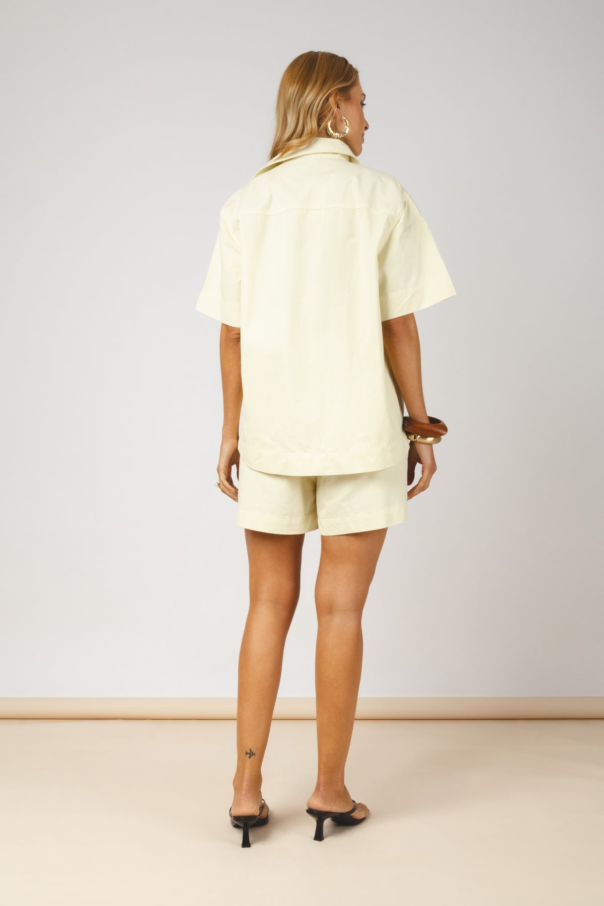 Conjunto camisa manga curta e short
