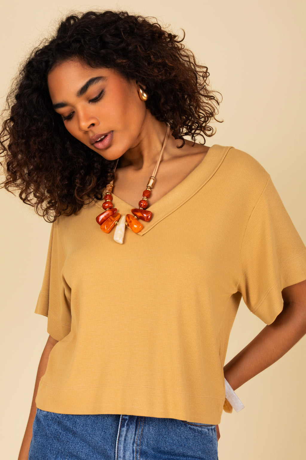 Blusa em malha decote v