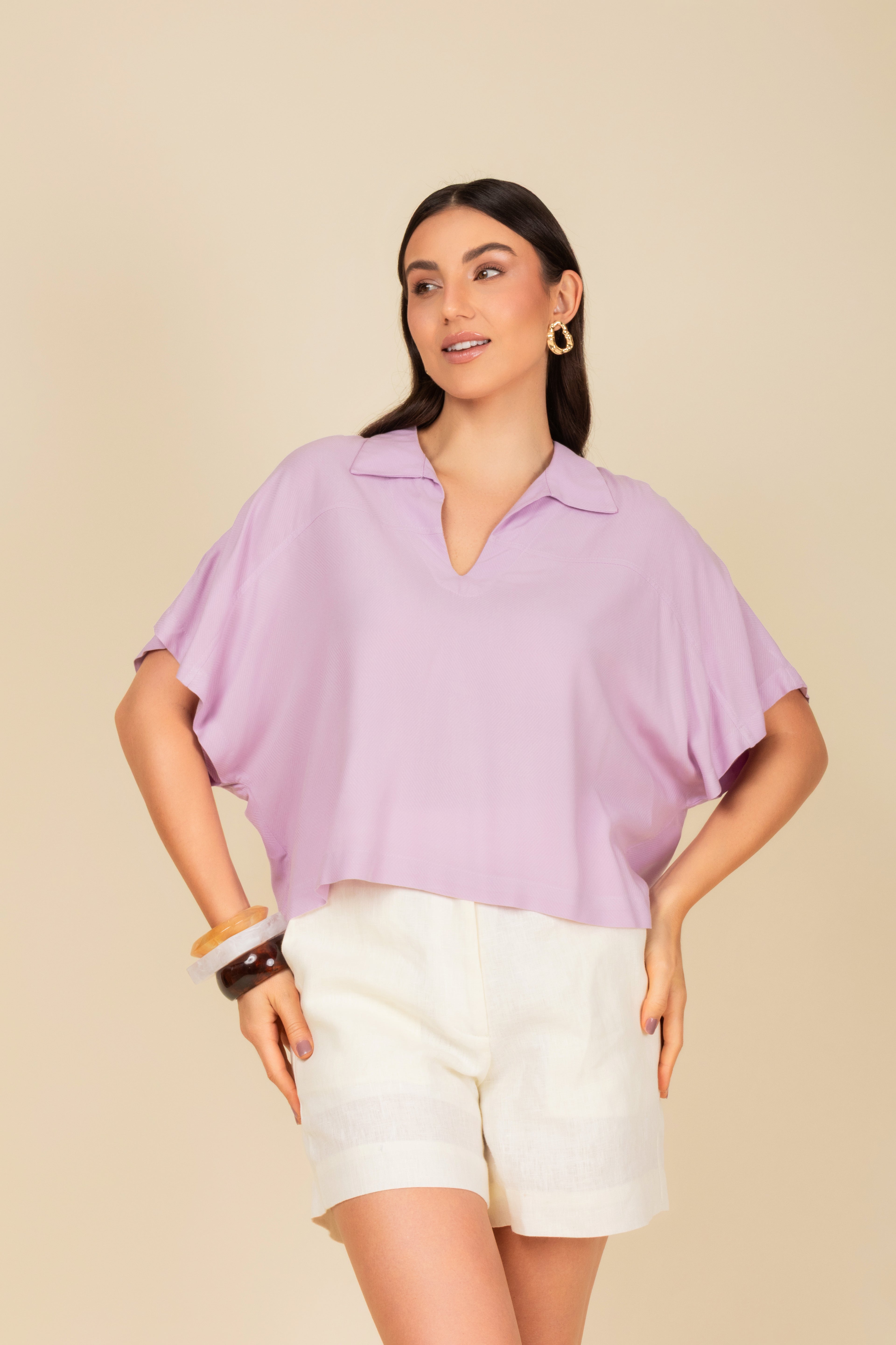 Blusa polo cropped em malha