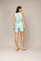 Conjunto de cropped e short saia