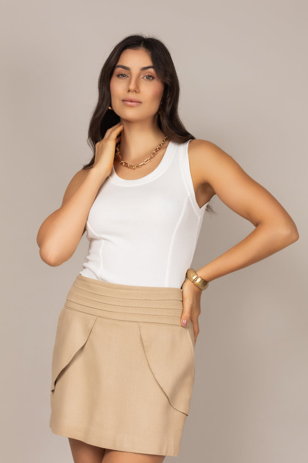 Short saia em alfaiataria com cós largo
