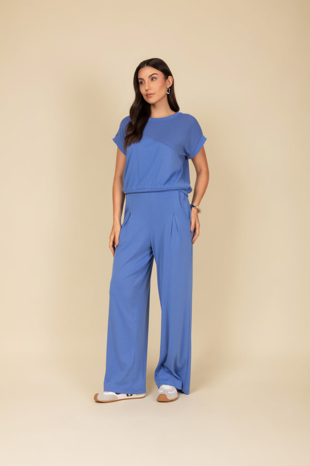 Conjunto com calça em malha leve