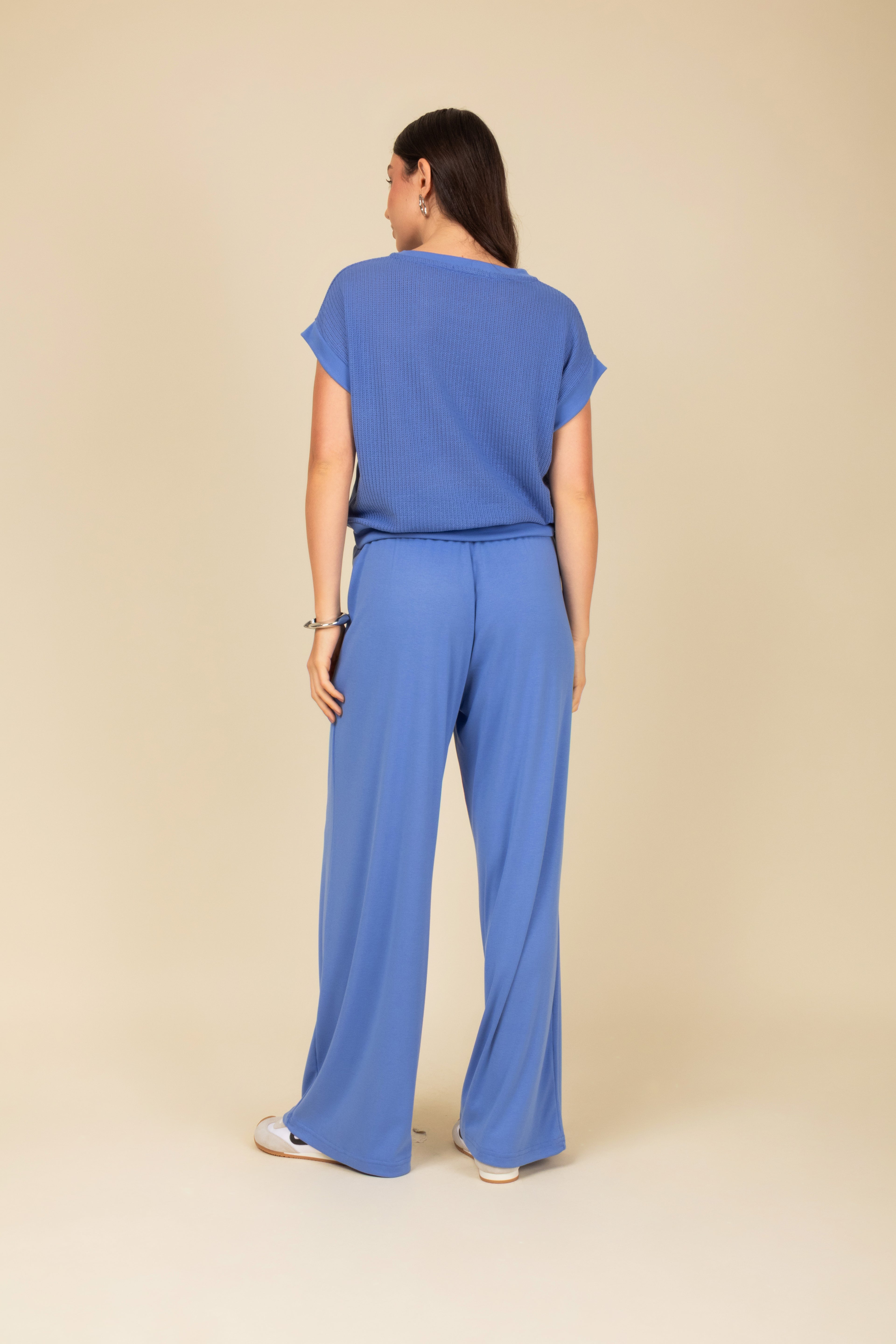 Conjunto com calça em malha leve