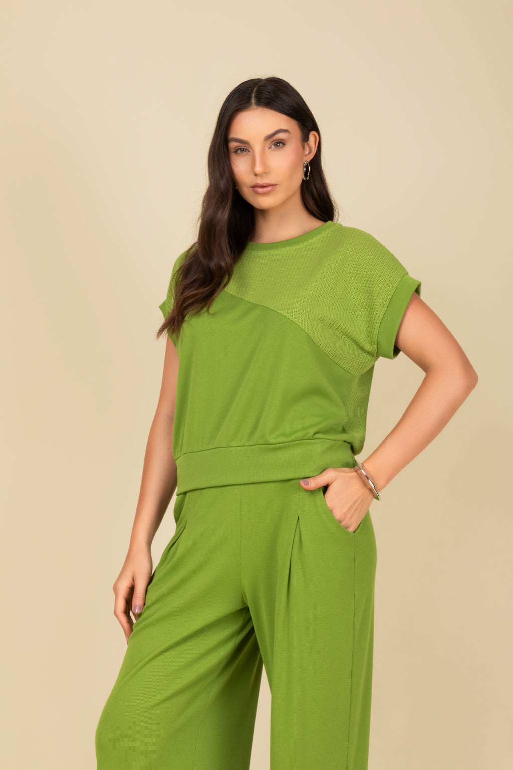 Conjunto com calça em malha leve