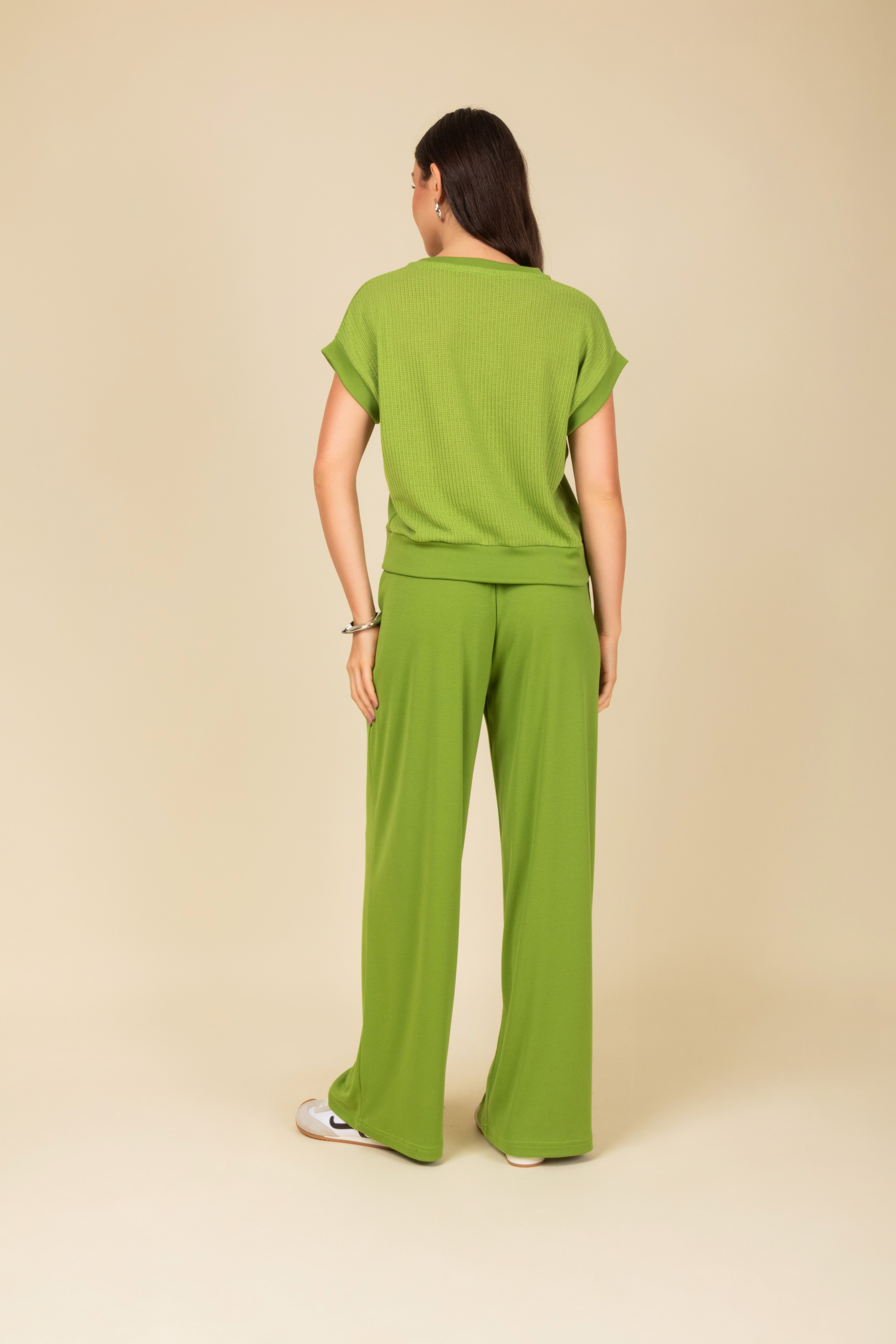 Conjunto com calça em malha leve