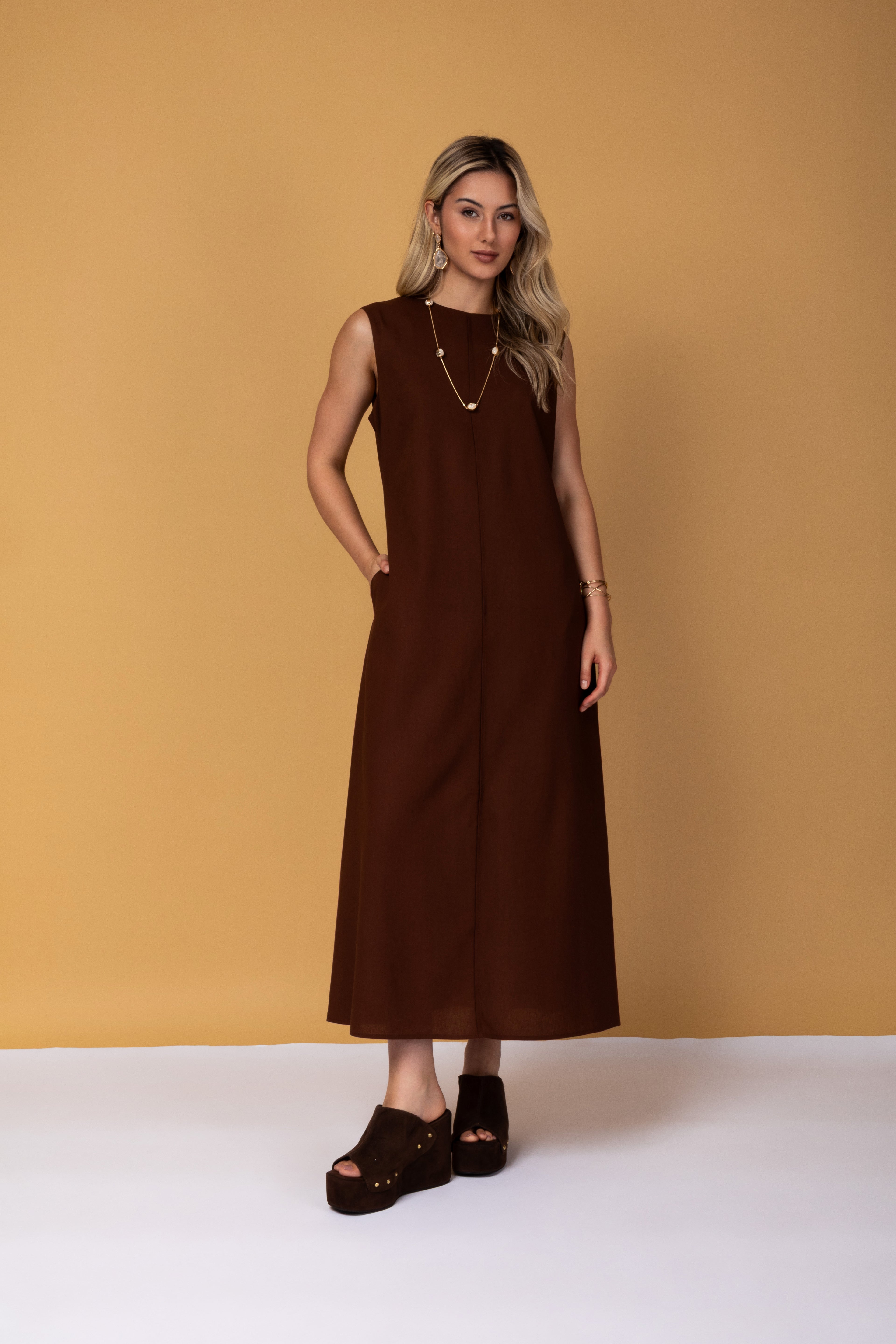 Vestido longo de linhas