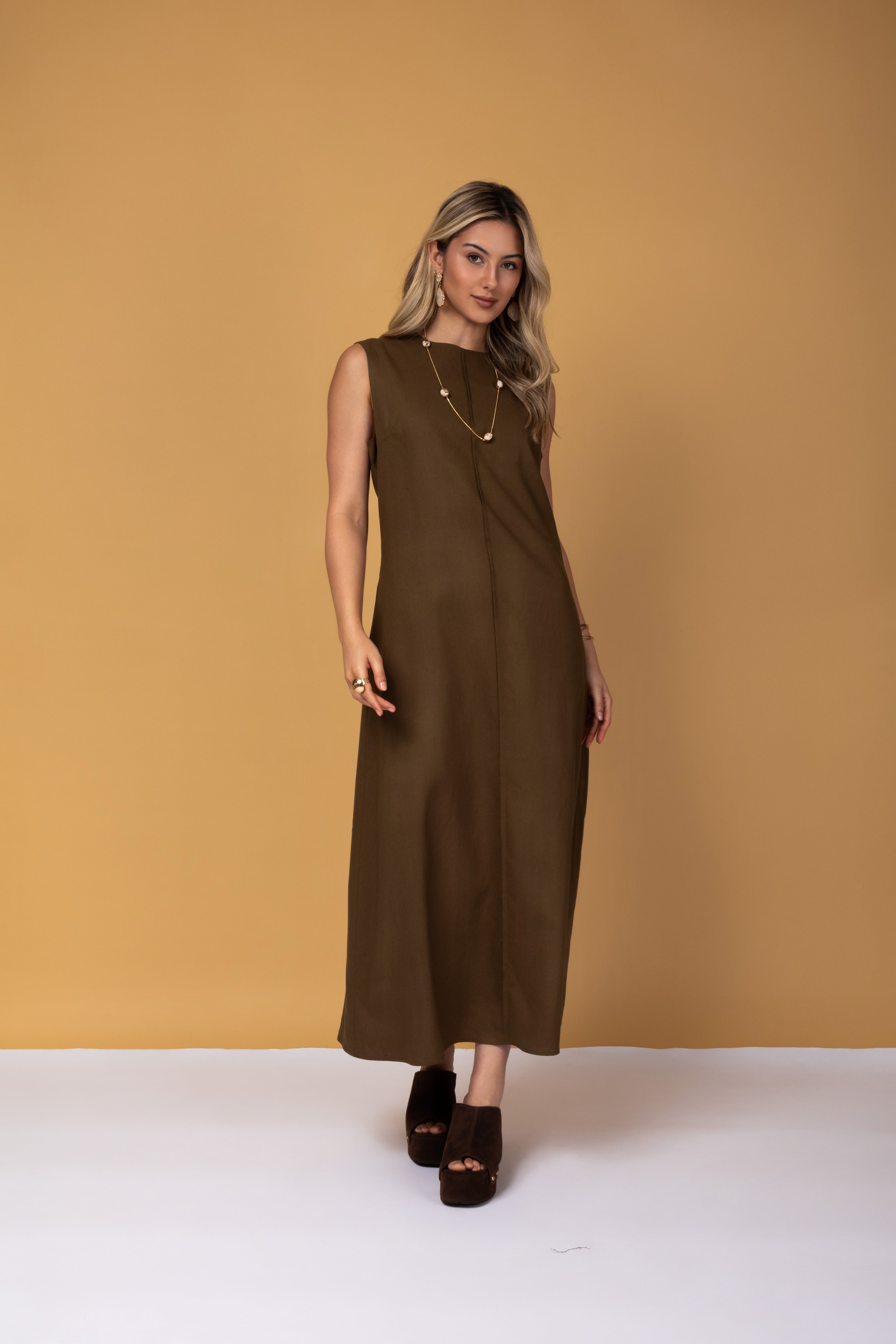 Vestido longo de linhas