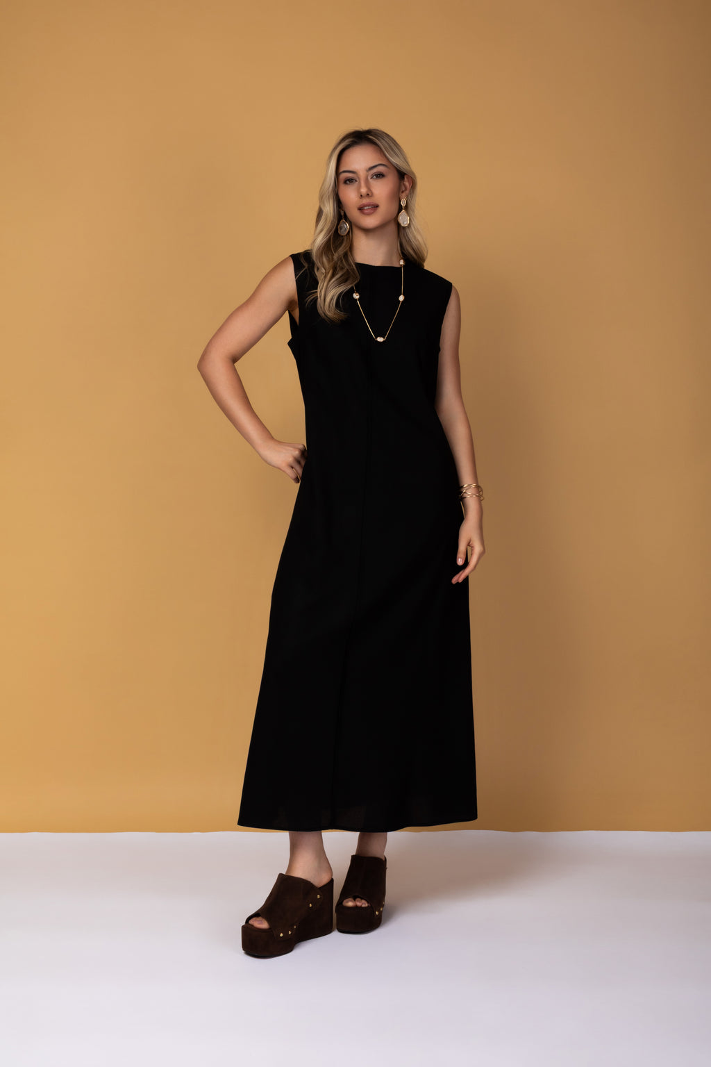 Vestido longo de linhas