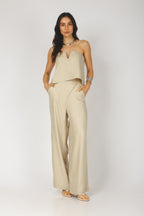 Conjunto cropped decote V e calça pantalona