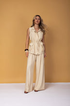 Calça pantalona com cintura alta