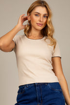 Blusa canelada com detalhes
