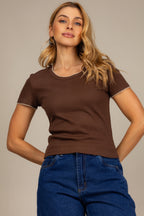 Blusa canelada com detalhes