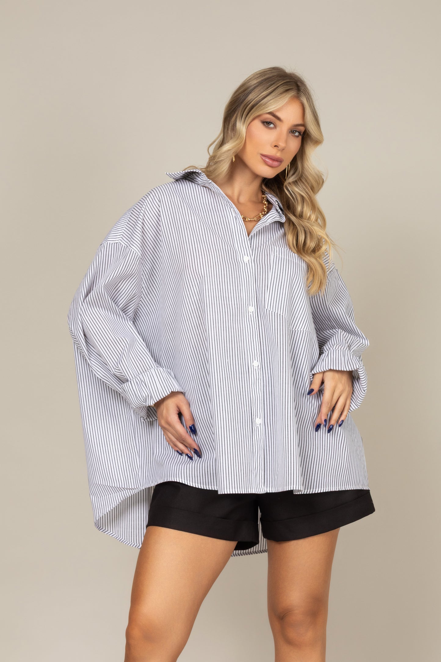 Camisa oversized listrada