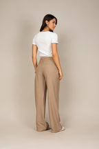 Calça pantalona risca de giz