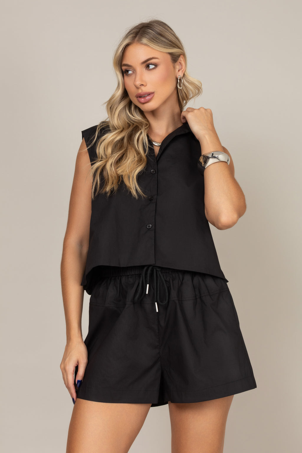 Shorts curto de tactel