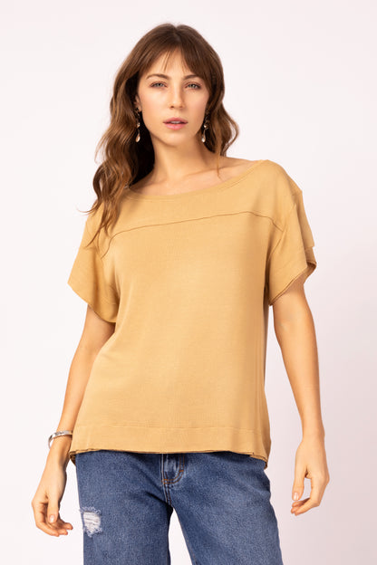 Blusa de malha com recorte frontal