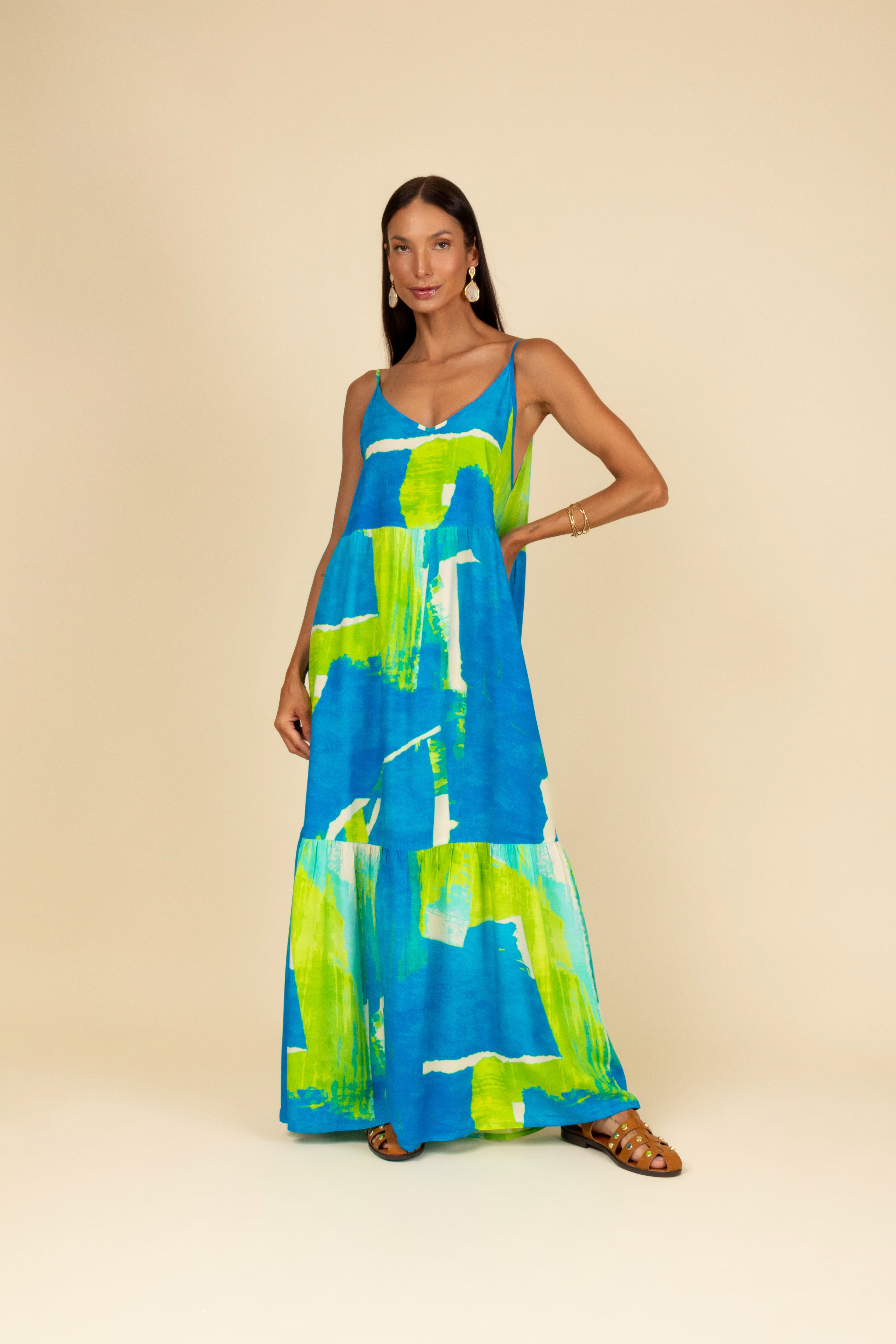 Vestido longo estampado tons vibrantes