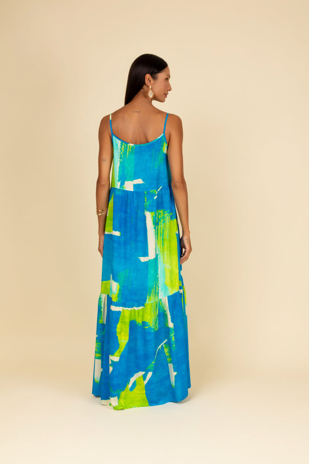 Vestido longo estampado tons vibrantes